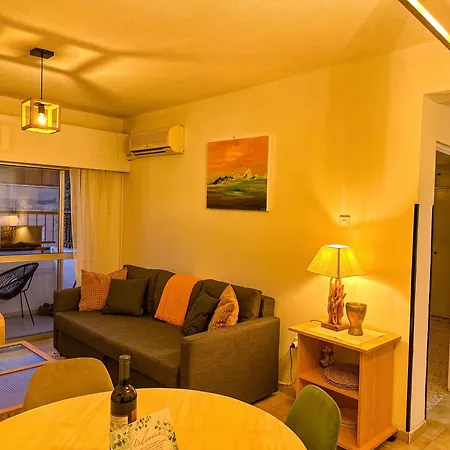 Apartamento Sea And Breeze 1br Lárnaca