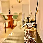 Sea And Breeze 1br Apartment *
