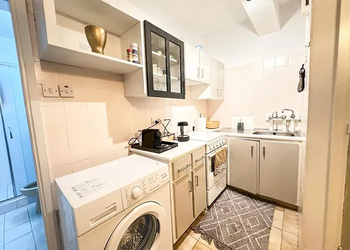 Sea And Breeze 1br ラルナカ