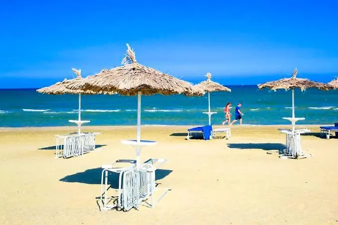 Sea And Breeze 1br Apartmán Larnaca