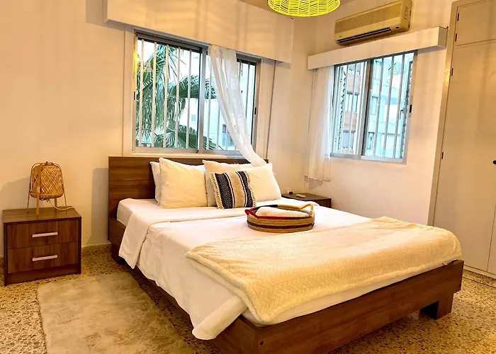 Sea And Breeze 1br ラルナカ